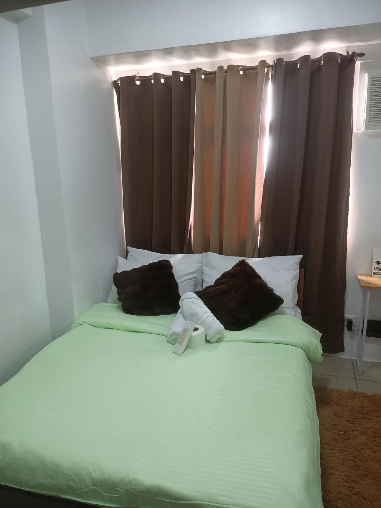 Urban Deca Tower By Jas Airways Aparthotel Manila Bagian luar foto